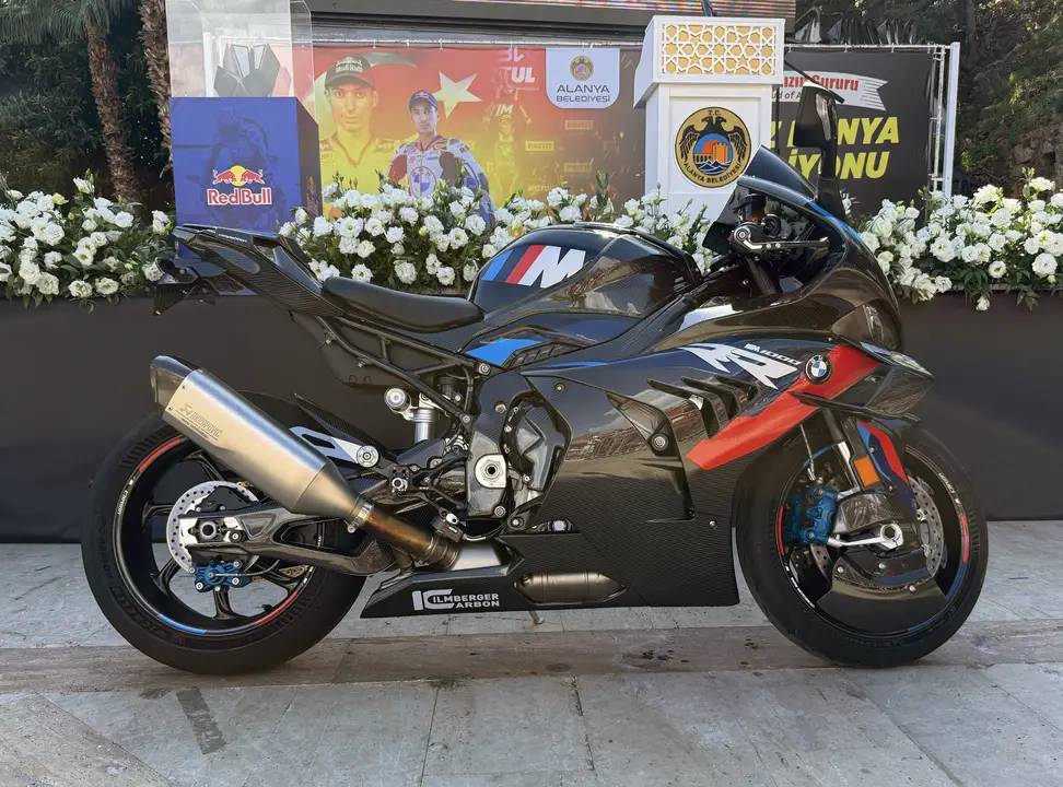 Şampiyon Toprak Razgatlıoğlu'nu Alanya'da Binler Karşıladı 10